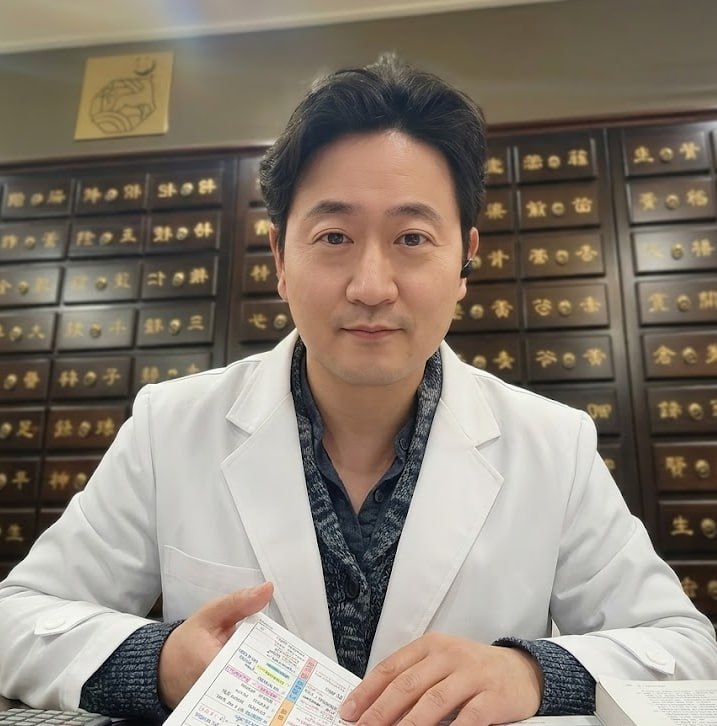 경희수한방약국 대표원장 한약사 송수근